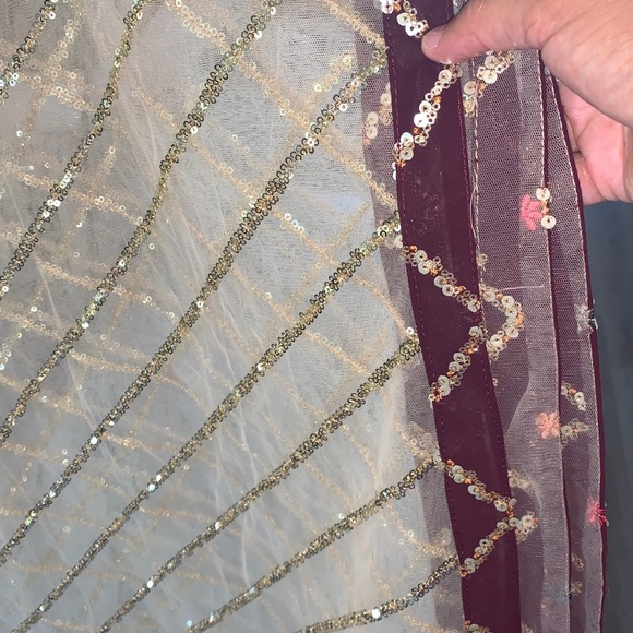 Indian Embroidered crop top and skirt with lehenga - Picture 6 of 6